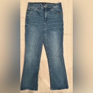 Express high rise 90s, size 6 Short, blue